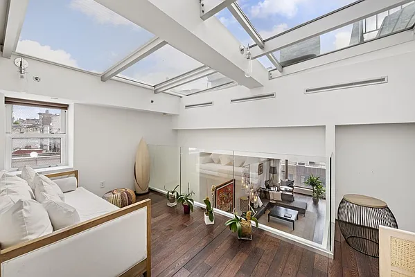 Rented by Compass | media 23