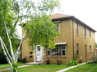 1605 Blaine Ave, Racine, WI 53405