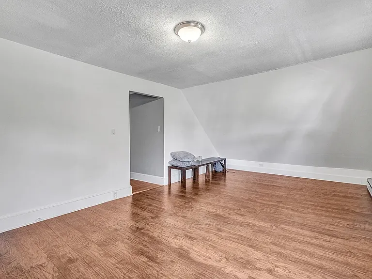66 Walnut St — Photo 3