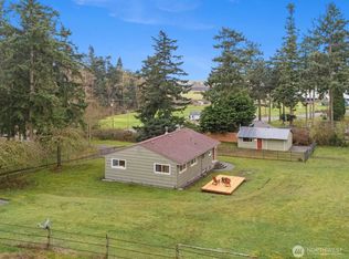 207 Fort Casey Rd, Coupeville, WA 98239