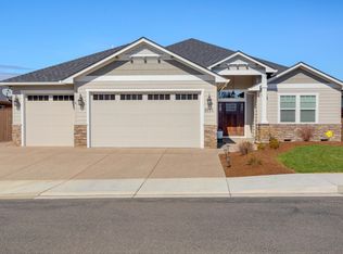 1025 Pumpkin Rdg, Eagle Point, OR 97524