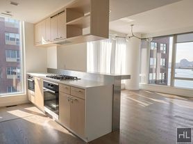 252 South St