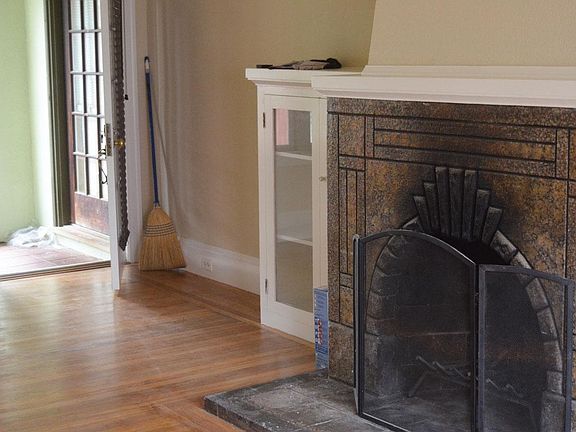 built-ins with working fiireplace