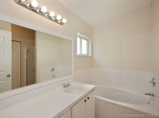 2473 SW 106th Ave, Hollywood, FL 33025