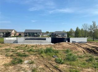 444 Carr Creek Dr, Columbia, IL 62236