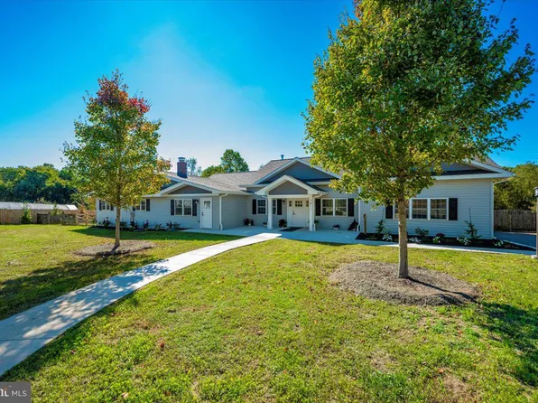 7611 Hawkins Creamery Rd, Gaithersburg, MD 20882