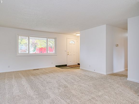 4th image of 350 SE 34th Ct