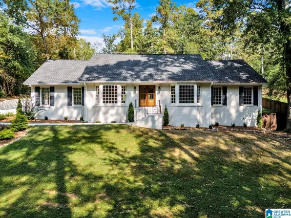 3656 Brookwood Rd, Birmingham, AL 35223