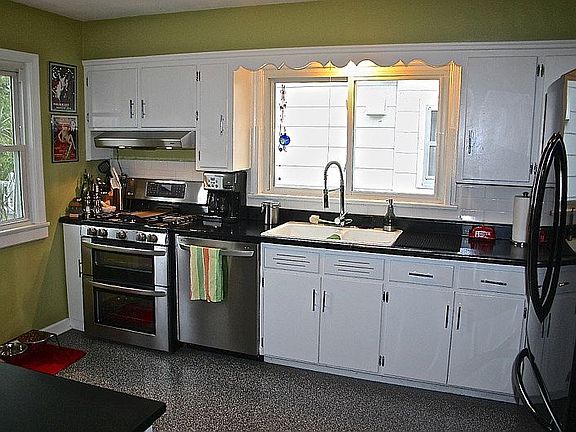 3rd image of 119 Westmore Dr
