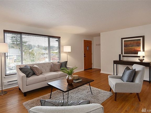 Living room, front entrance
