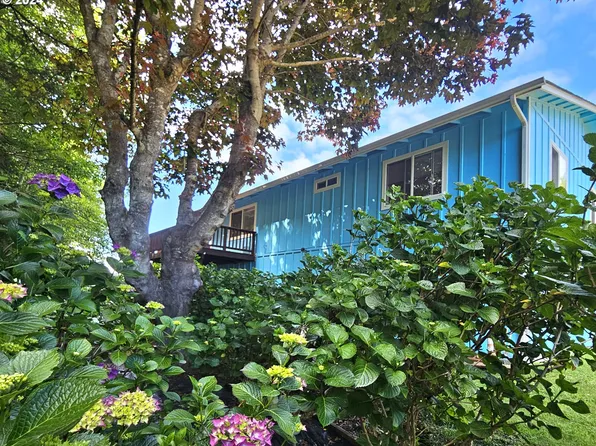 99168 Winchuck River Rd, Brookings, OR 97415