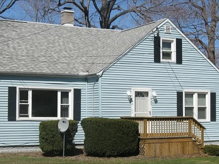 First floor of this house is the apt