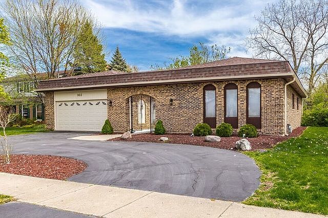 1st image of 903 N Sanborn Dr