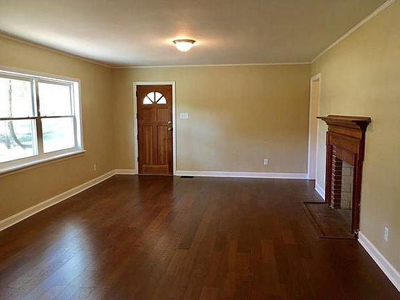 4th image of 1144 Kelly Road