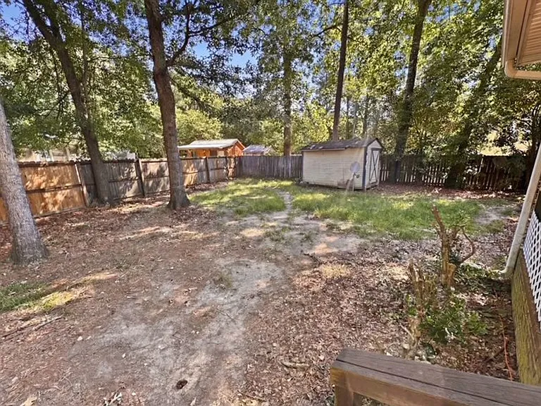 115 Juniper Ct — Photo 3