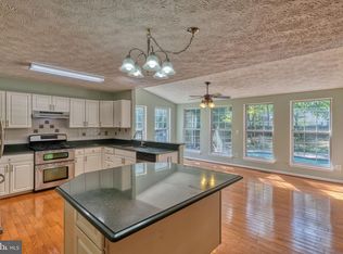 8045 High Oak Rd, Glen Burnie, MD 21060