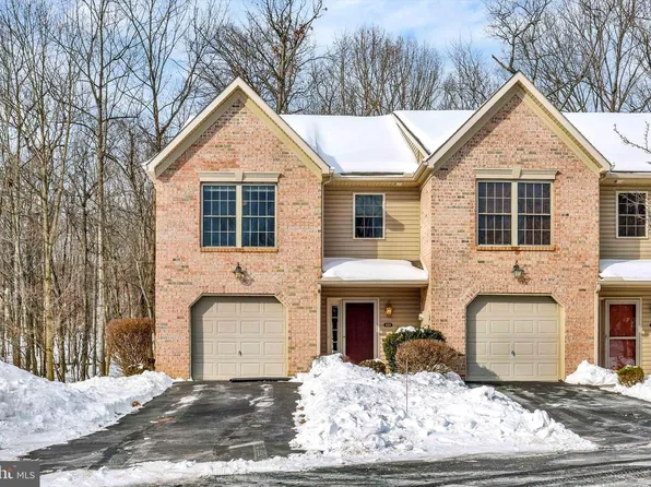 423 Park View Dr, Harrisburg, PA 17110