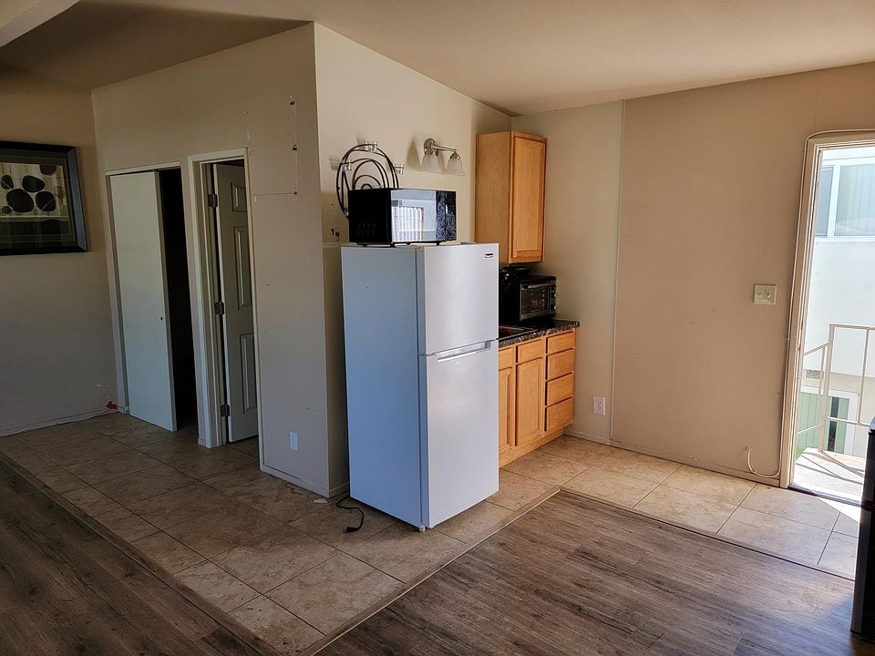 1st image of 11112 El Amarillo Ave