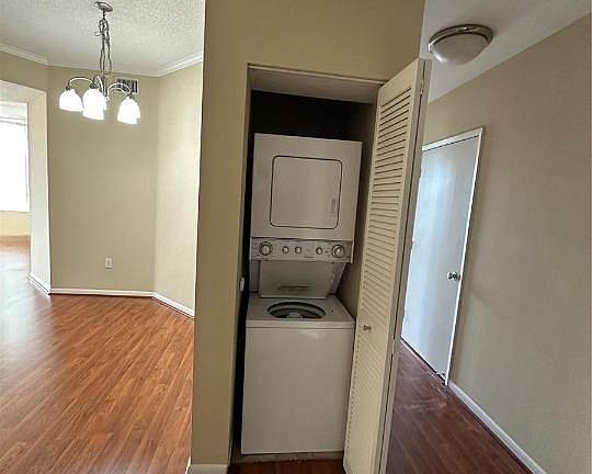 2nd image of 522 SE 5th Ave #3706