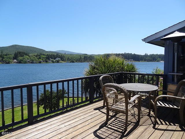 1st image of 1320 NE Lake Dr
