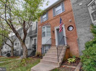 6754 Cardinal Woods Ct, Lorton, VA 22079