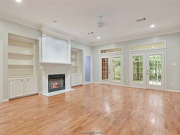 5th image of 3931 Oriole Ct
