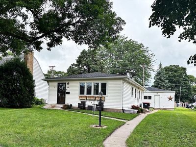 119 W Flynn St, Redwood Falls, MN, 56283