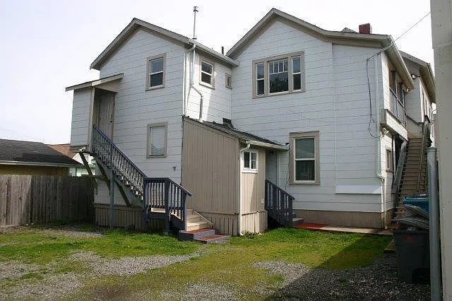 724 B St #1-4 — Photo 12
