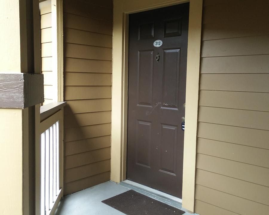 1st image of 490 N Pin Oak Pl APT 312