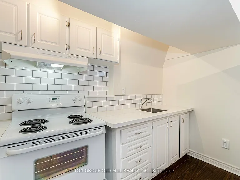 5 Applefield Dr #LOWER — Photo 15