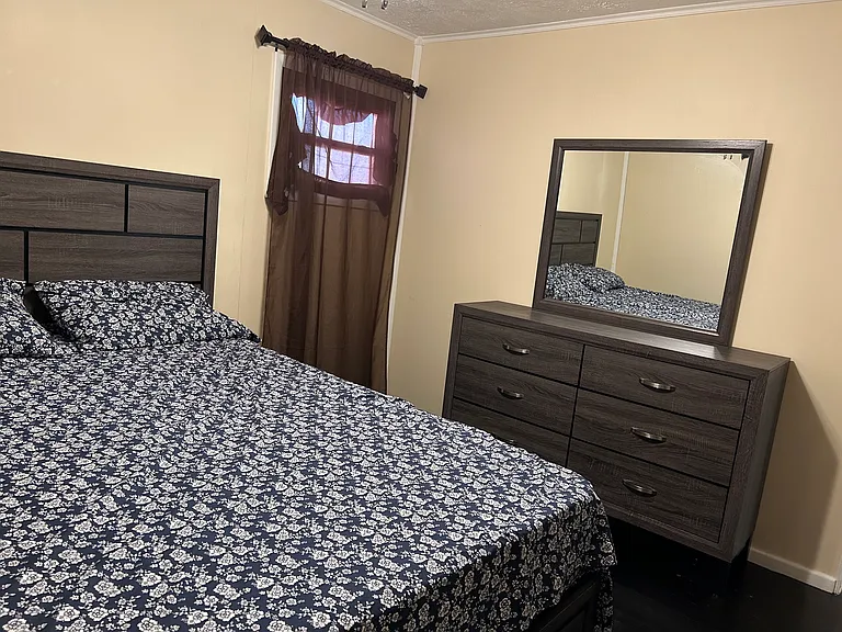 2317 E Dorothy Ln — Photo 10