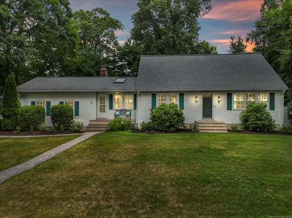 7 Lorraine Road, Manchester, CT 06040