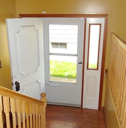 2nd image of 279 E Dresden Ave