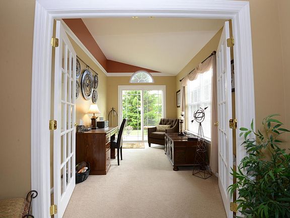 5th image of 3326 Deep River Ln