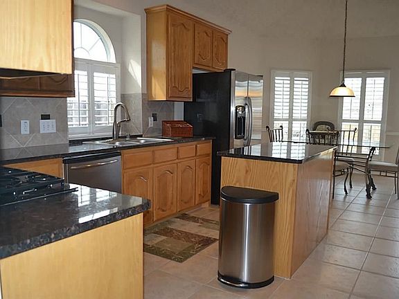3rd image of 23426 Lakewind Park Ln