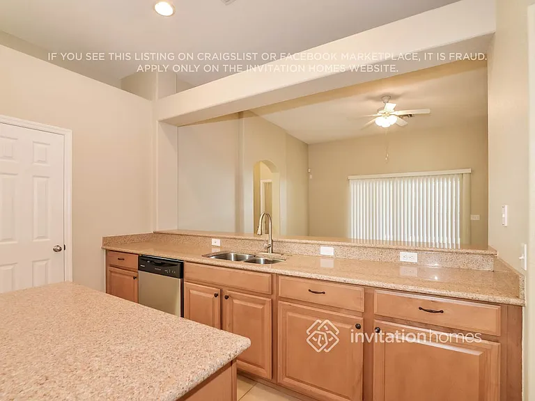 204 Towerview Dr E — Photo 7