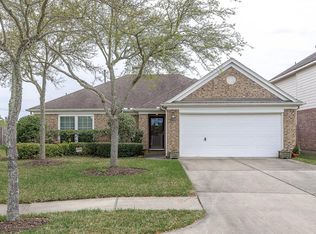 3299 Park Falls Ln, League City, TX 77573