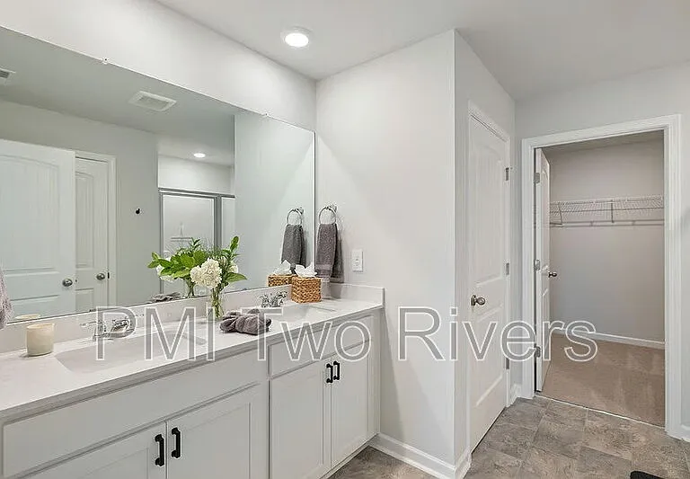 5027 Benelli Dr — Photo 23