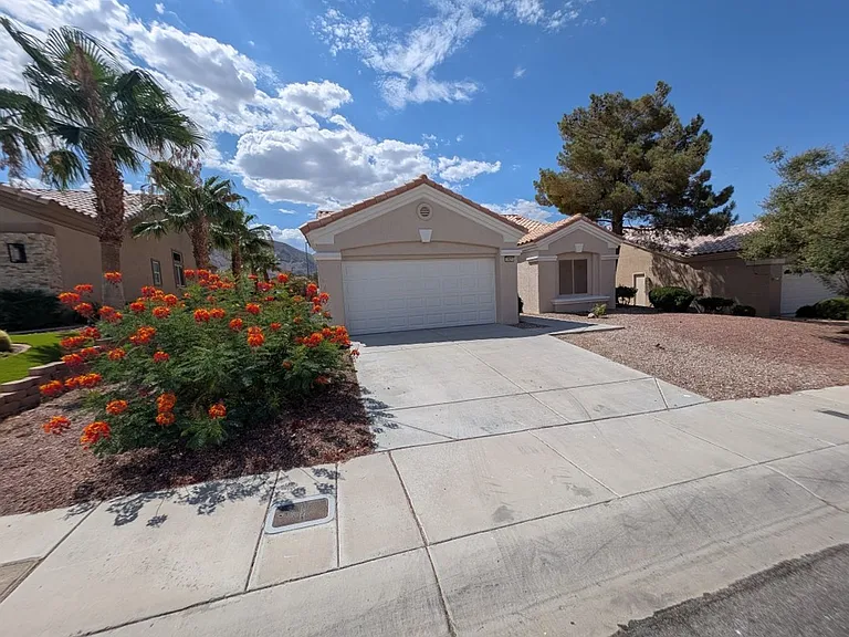 2829 Vista Butte Dr — Photo 1