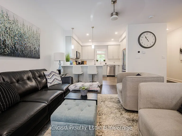 33 Jarvis St — Photo 17