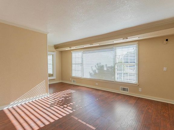3rd image of 2200 N D St