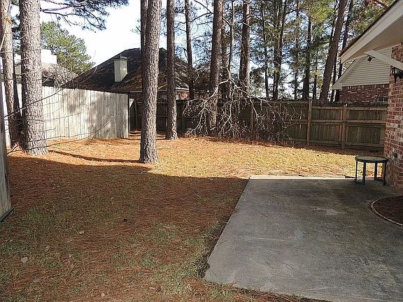 2nd image of 29 Hillcrest Dr Unit 14