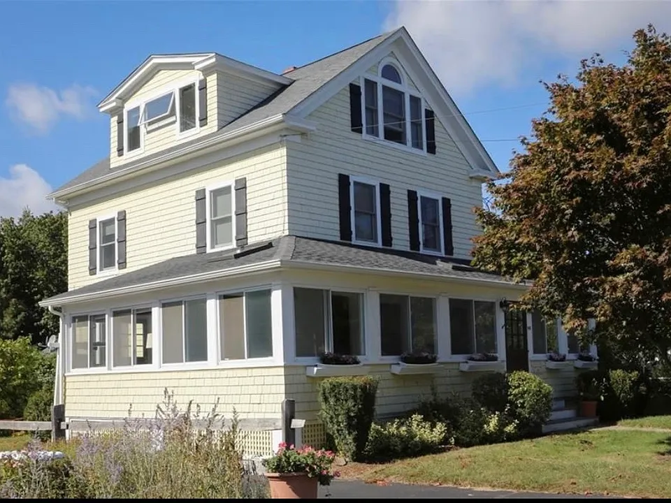 85 Commerce St