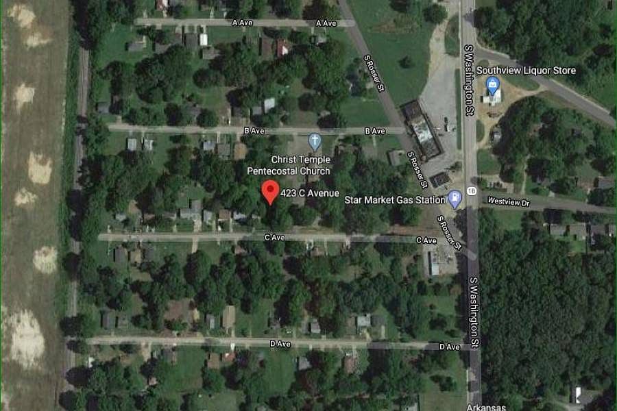 1st image of 423 C Ave