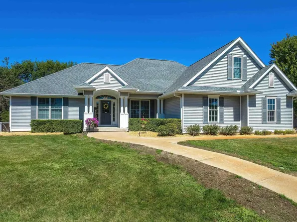 13A Oakington Dr, Geneseo, IL 61254