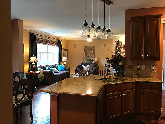 5th image of 13019 Hamilton Green Dr