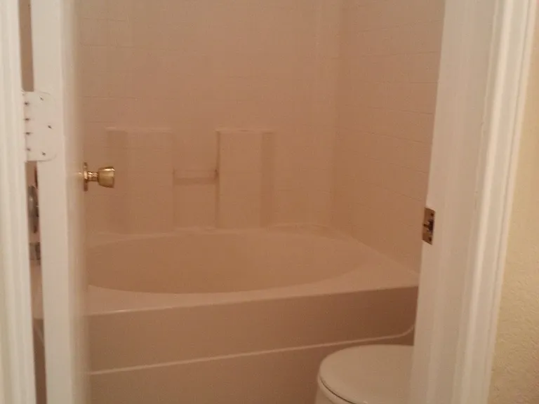 1452 Pine Ln — Photo 9