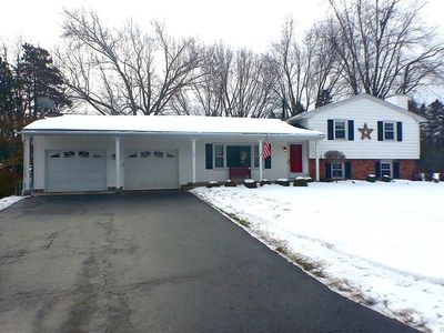 7108 Ridgewood Dr, Lockport, NY, 14094