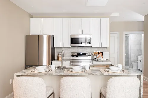 1420 Chestnut Photo 1