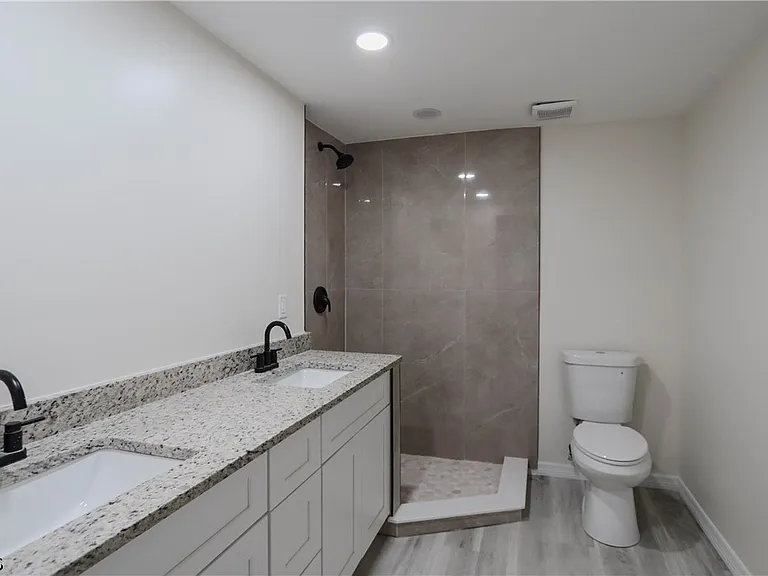 2222 Unity Ave — Photo 12